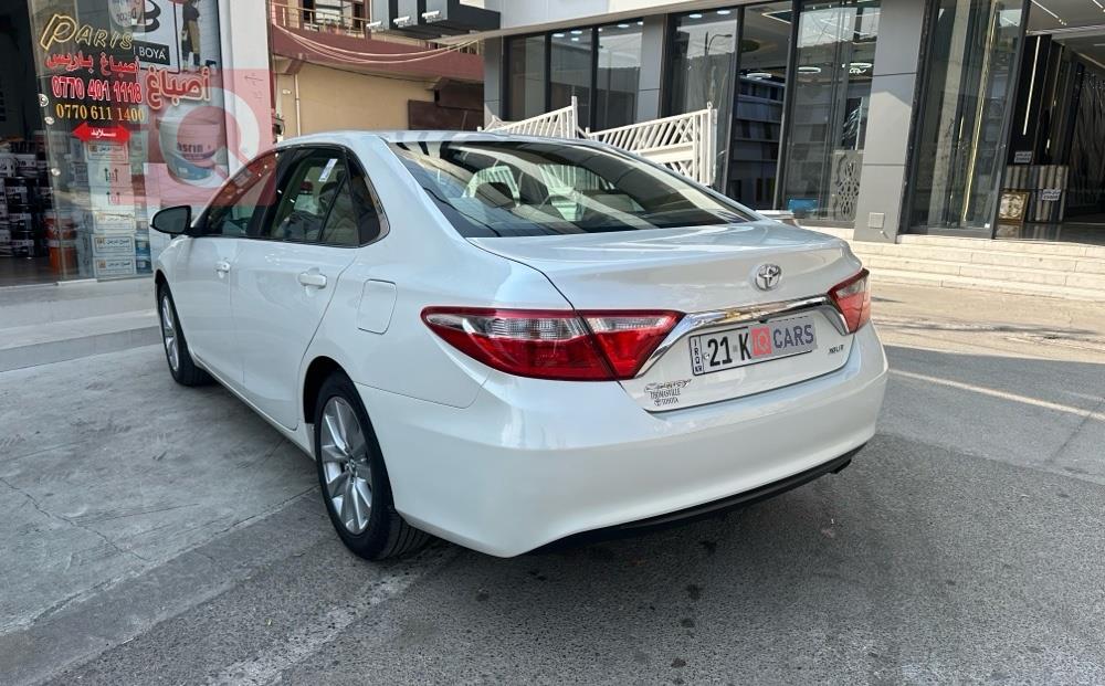 تۆیۆتا کامری